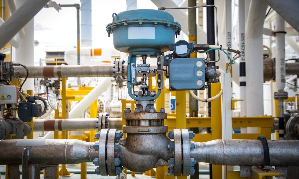 Integrating Pressure Controllers and Enclosed Power Supplies for System Reliability Made Easy